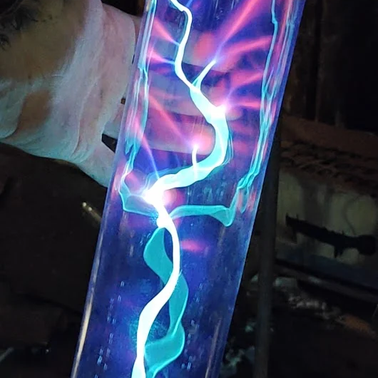 PlasmaPulse - Interactive Mood Light